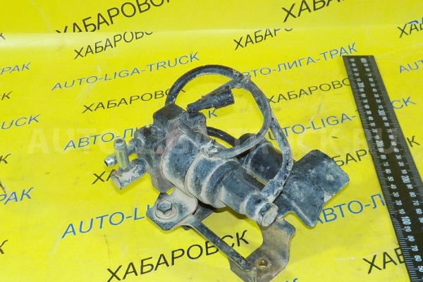 эл.клапан Toyota Dyna, Toyoace 15В Вакуумный клапан  1995  27690-56062