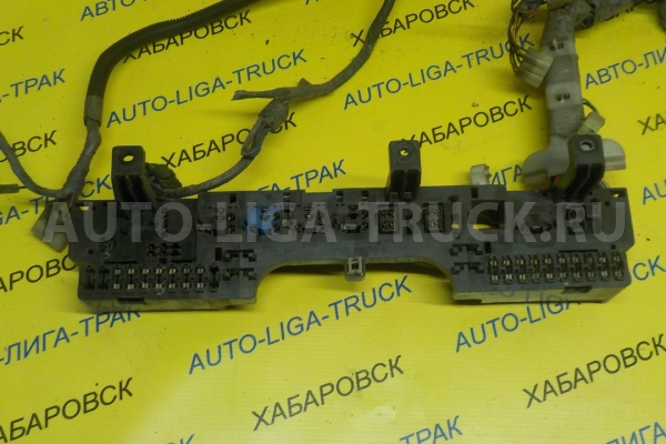 Электропроводка Isuzu Elf 4JB1 Электропроводка 4JB1 1988  8-94483-984-0