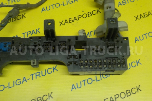Электропроводка Isuzu Elf 4JB1 Электропроводка 4JB1 1988  8-94483-984-0