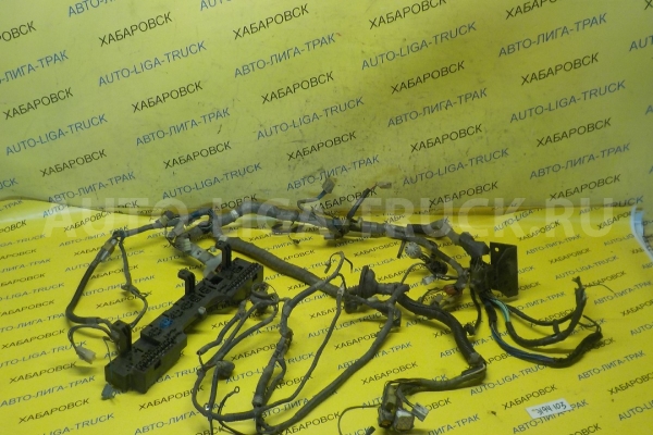 Электропроводка Isuzu Elf 4JB1 Электропроводка 4JB1 1988  8-94483-984-0