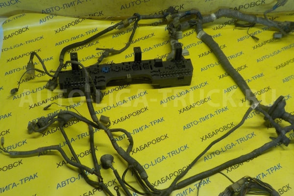 Электропроводка Isuzu Elf 4JB1 Электропроводка 4JB1 1988  8-94483-984-0