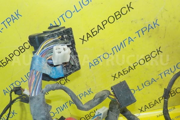 Электропроводка Mazda Titan 4HF1 Электропроводка 4HF1 1999  W424-67-010J