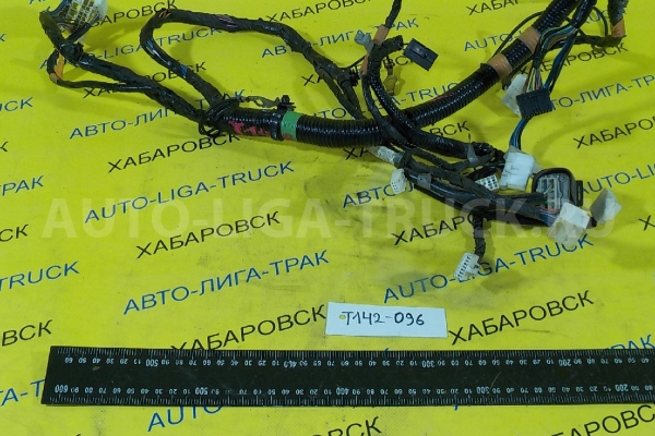 Электропроводка Mazda Titan 4HG1 Электропроводка 4HG1 2000  W612-67-030F