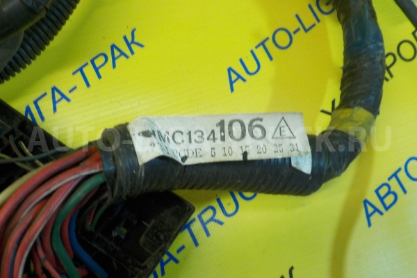 Электропроводка Mitsubishi Canter 4D32 Электропроводка 4D32 1990  MC134106