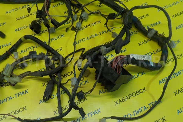 Электропроводка Mitsubishi Canter 4D32 Электропроводка 4D32 1990  MC134106