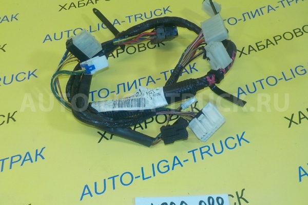 Электропроводка Mitsubishi Canter 4D33 Электропроводка 4D33 1999  MC156521