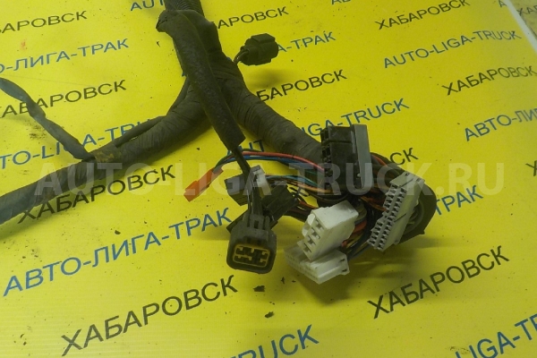 Электропроводка Mitsubishi Canter 4M51 Электропроводка 4M51 1997 MC121316 Электропроводка Mitsubishi Canter 4M51 Электропроводка 4M51 1997 MC121316