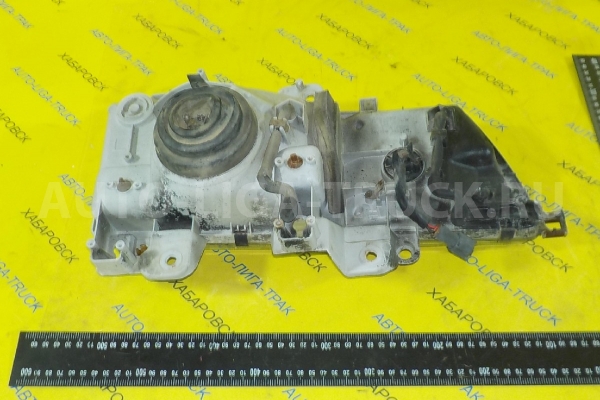 Фара Isuzu Elf 4HF1 Фара 4HF1 1996 8-97855-004-4 Фара Isuzu Elf 4HF1 Фара 4HF1 1996 8-97855-004-4
