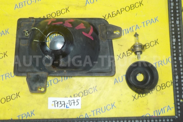Фара Mazda Titan 4HF1 Фара 4HF1 1998 8BWD-51-040 Фара Mazda Titan 4HF1 Фара 4HF1 1998 8BWD-51-040
