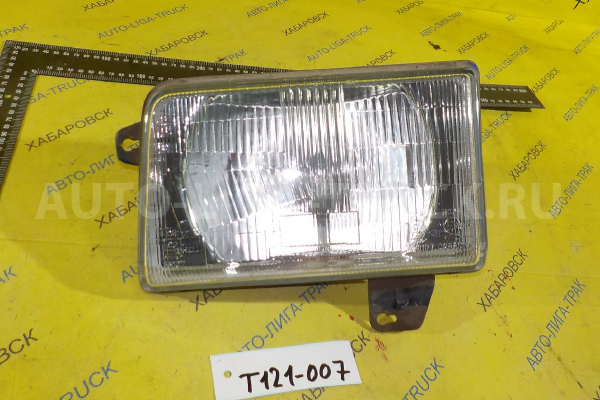 Фара Mazda Titan 4HF1 Фара 4HF1 1999  W425-51-0L0A