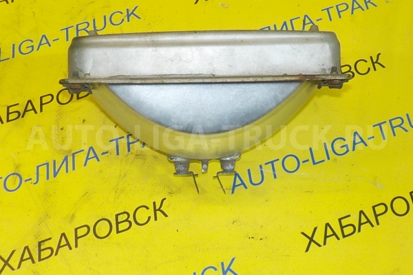 Фара Mazda Titan 4HG1 Фара 4HG1 1995  8BW2-51-030A
