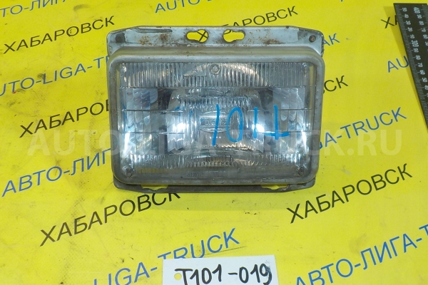 Фара Mazda Titan 4HG1 Фара 4HG1 1995  8BW2-51-030A