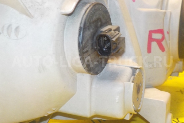 Фара Mazda Titan TF Фара TF 2001 W611-51-0K0E Фара Mazda Titan TF Фара TF 2001 W611-51-0K0E