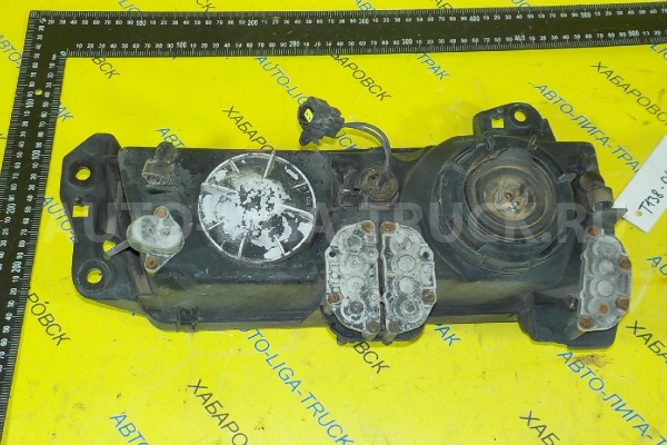 Фара Mazda Titan TF Фара TF 1994  8BW8-51-030