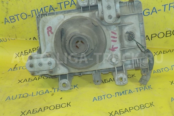 Фара Mitsubishi Canter 4D30 Фара 4D30 1989  MB556615