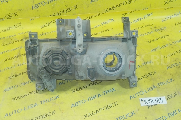 Фара Mitsubishi Canter 4M40 Фара 4M40 2001  MC149168