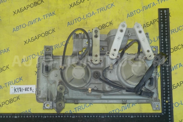 Фара Mitsubishi Canter 4M51 Фара 4M51 2001  MC149162