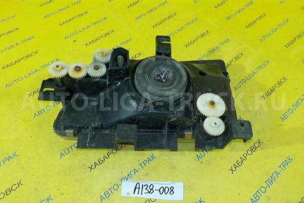 Фара Nissan Atlas QD32 Фара QD32 2001 26010-6T026 Фара Nissan Atlas QD32 Фара QD32 2001 26010-6T026