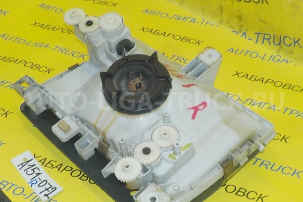 Фара Nissan Atlas TD27 Фара TD27 1997 B6010-5T000 Фара Nissan Atlas TD27 Фара TD27 1997 B6010-5T000