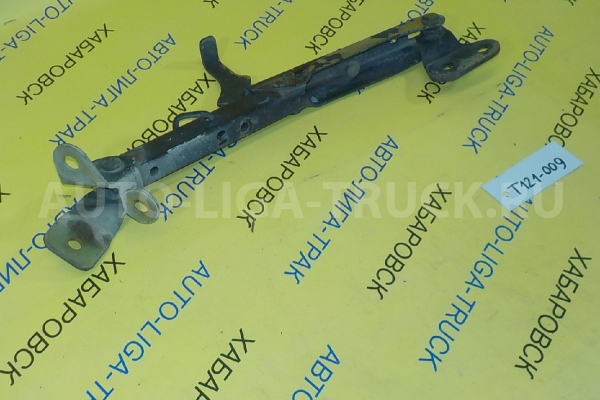 Фиксатор кабины Mazda Titan 4HF1 Фиксатор кабины 4HF1 1999 W413-56-A10B Фиксатор кабины Mazda Titan 4HF1 Фиксатор кабины 4HF1 1999 W413-56-A10B