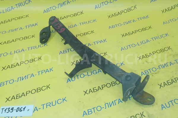 Фиксатор кабины Mazda Titan TF Фиксатор кабины TF 2001  W620-56-A21A