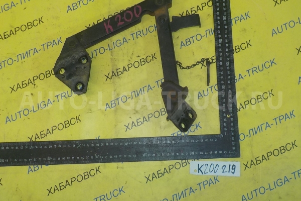 Фиксатор кабины Mitsubishi Canter 4D33 Фиксатор кабины 4D33 1999  MC142166