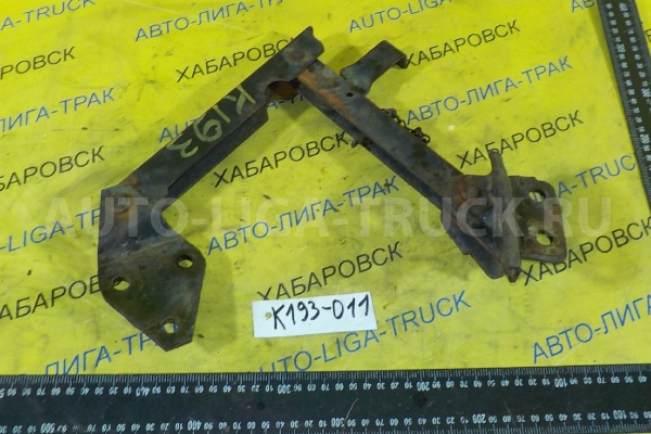 Фиксатор кабины Mitsubishi Canter 4D35 Фиксатор кабины 4D35   MC142167