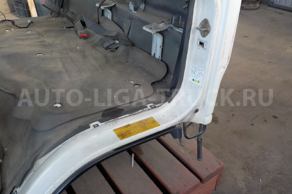 Кабина гол. Isuzu Elf 4HG1 Кабина гол. 4HG1 2001  ALT-000192
