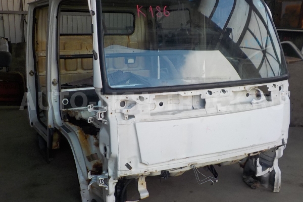 КАРКАС кабины Mitsubishi Canter 4M40 КАБИНА 4M40 2003  ALT-000777