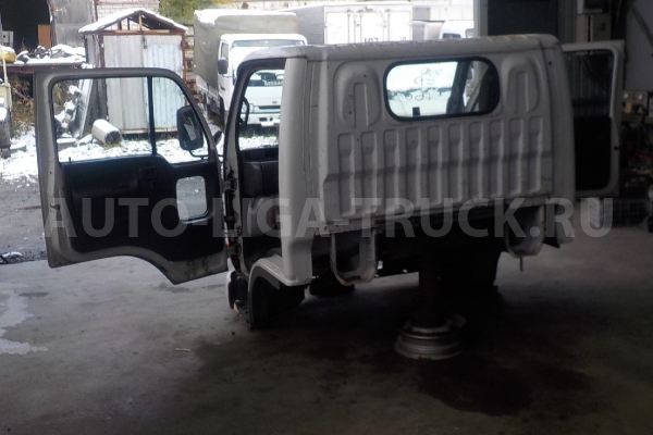КАБИНА Nissan Atlas KA20DE КАБИНА 2003 ALT-000618 КАБИНА Nissan Atlas KA20DE КАБИНА 2003 ALT-000618