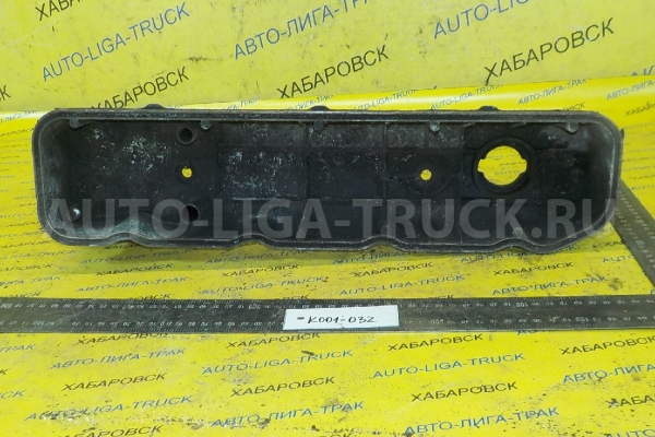 КЛАПАННАЯ КРЫШКА Mitsubishi Canter КЛАПАННАЯ КРЫШКА    C001-032