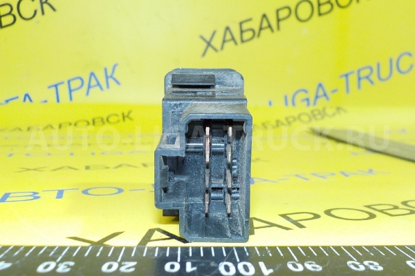 КНОПКА Isuzu Elf 4HF1 КНОПКА 4HF1 1998  8-97140-593-0