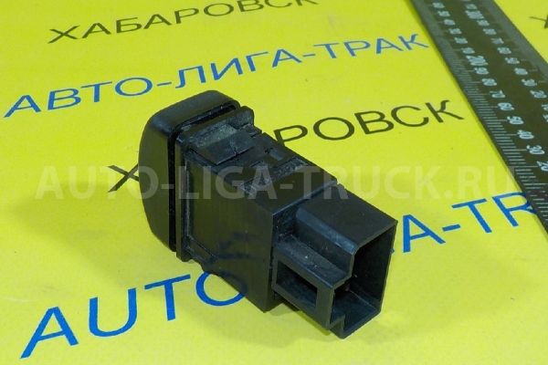 КНОПКА Isuzu Elf 4HF1 КНОПКА 4HF1 1998  8-97136-690-0