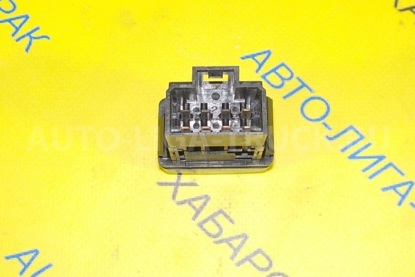 КНОПКА Isuzu Elf 4HF1 КНОПКА 4HF1 1995 8-97136-690-0 КНОПКА Isuzu Elf 4HF1 КНОПКА 4HF1 1995 8-97136-690-0