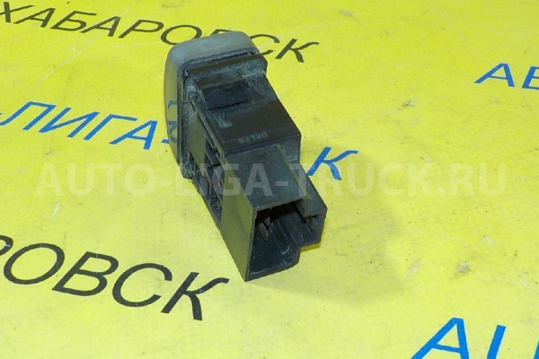 КНОПКА Isuzu Elf 4HF1 КНОПКА 4HF1 1996  8-97136-690-0