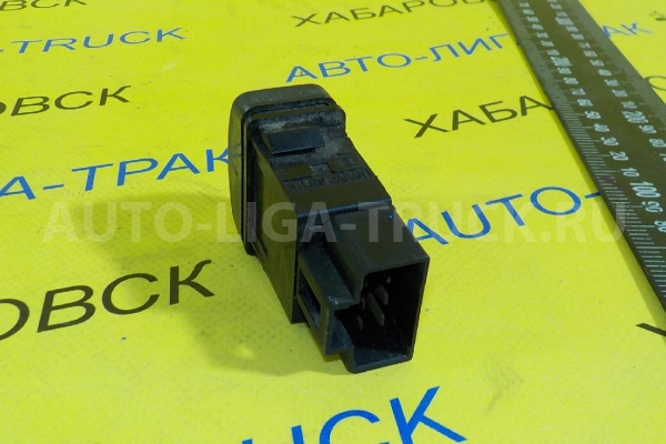 КНОПКА Isuzu Elf 4HG1 КНОПКА 4HG1 1999  8-97136-690-0