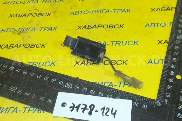 КНОПКА Isuzu Elf 4HG1 КНОПКА 4HG1 1996  8-97855-032-2