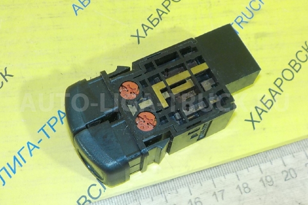 КНОПКА Isuzu Elf 4HJ1 КНОПКА 4HJ1 2003  8-97230-088-0