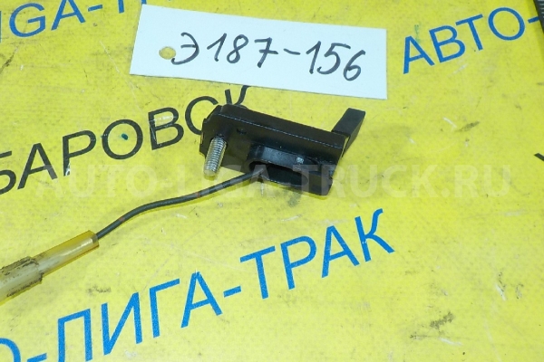 КНОПКА Isuzu Elf 4HJ1 КНОПКА 4HJ1 2004 8-97855-032-2 КНОПКА Isuzu Elf 4HJ1 КНОПКА 4HJ1 2004 8-97855-032-2