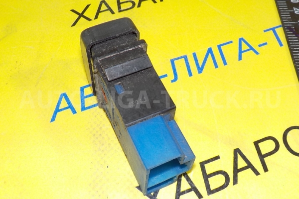 КНОПКА Isuzu Elf 4JG2 КНОПКА 4JG2 1994  8-97140-596-0