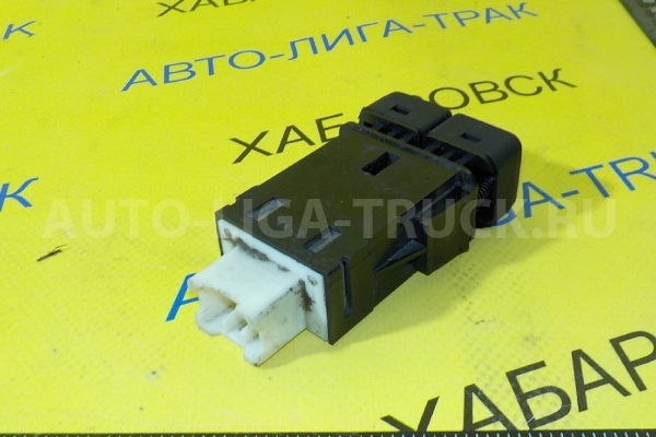 КНОПКА Mazda Titan 4HF1 КНОПКА 4HF1 2002  W610-66-6K0