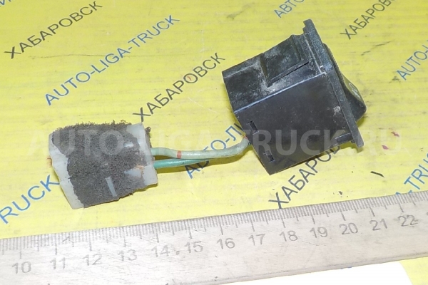 КНОПКА Mazda Titan КНОПКА D040-66-4B0 КНОПКА Mazda Titan КНОПКА D040-66-4B0