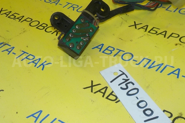 КНОПКА Mazda Titan SL КНОПКА SL 1994  W323-66-370