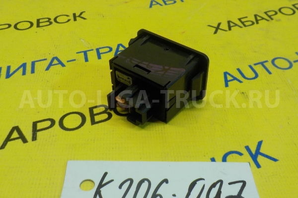 КНОПКА Mitsubishi Canter 4D32 КНОПКА 4D32 1990  MB302655