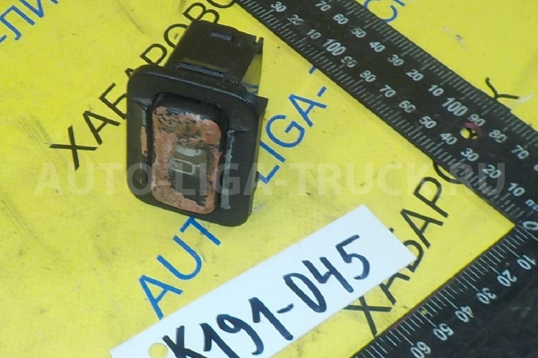 КНОПКА Mitsubishi Canter 4M50 КНОПКА 4M50 2005  MC857150