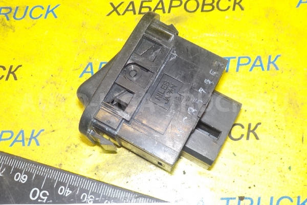 КНОПКА Mitsubishi Canter КНОПКА    MC857353