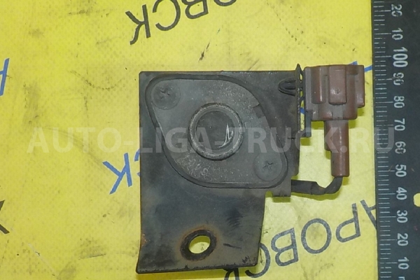 КНОПКА Nissan Atlas KA20DE КНОПКА 2003 ALT-000615 КНОПКА Nissan Atlas KA20DE КНОПКА 2003 ALT-000615
