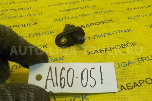 КНОПКА Nissan Atlas QD32 КНОПКА QD32 1998  25360-41L00