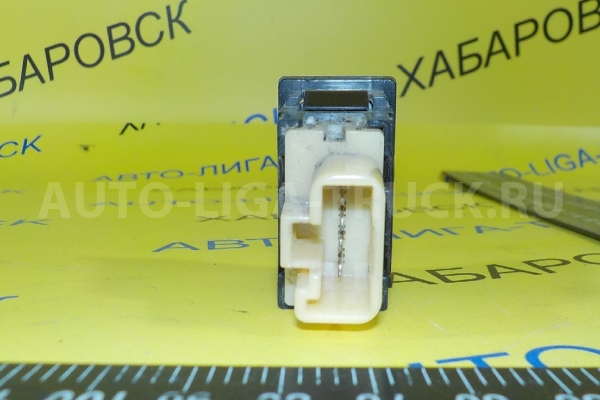 пульт стеклоподьемника  Toyota Dyna, Toyoace Задний КНОПКА 5L 2001  84810-37070