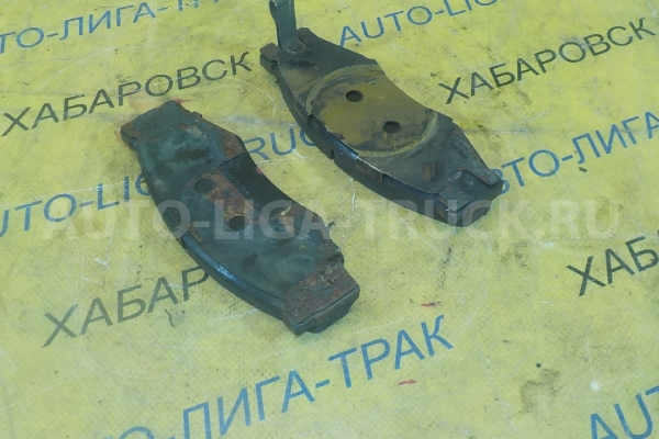 Колодки тормозные Nissan Atlas TD23 Колодки тормозные TD23 1988  AY040-NS918